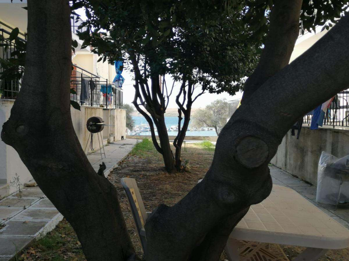 Alexander Apartments Nea Koutali Luaran gambar